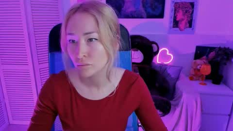 astramonroe online show from 15, 9, 2025