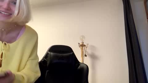 Snapshot of asya_new chatting on 23, 9, 2025 asya_new online show from 23, 9, 2025