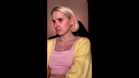 Snapshot of asya_new chatting on 25, 9, 2025 asya_new online show from 25, 9, 2025