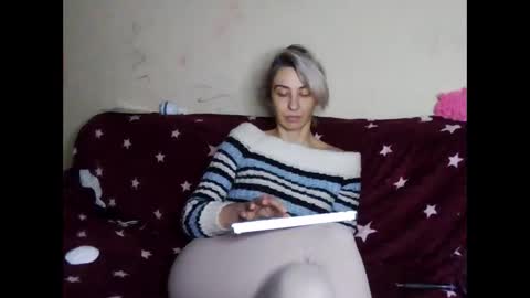Snapshot of asyalu chatting on 2, 1, 2025 AsyaLu online show from 2, 1, 2025