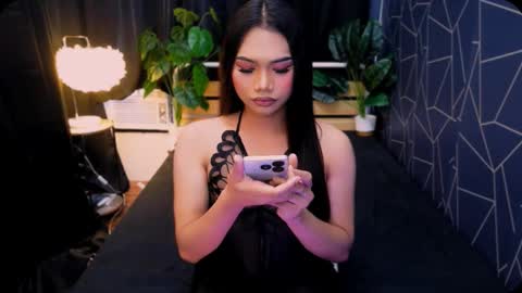 atashakendall online show from 9, 1, 2026