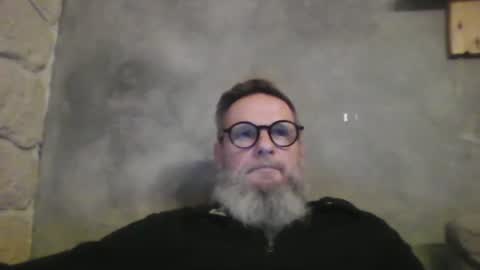 Snapshot of atatanka chatting on 5, 1, 2025 atatanka online show from 5, 1, 2025