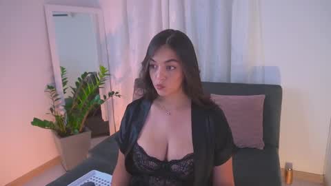 Snapshot of atena676 chatting on 13, 9, 2025 atena676 online show from 13, 9, 2025