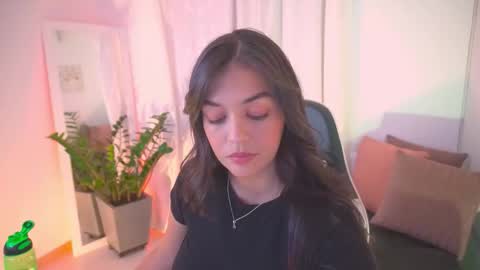 Snapshot of atena676 chatting on 14, 11, 2025 atena676 online show from 14, 11, 2025