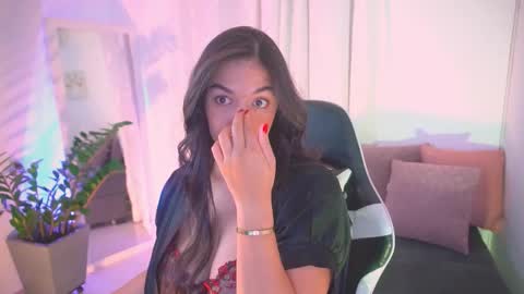 Snapshot of atena676 chatting on 26, 11, 2025 atena676 online show from 26, 11, 2025