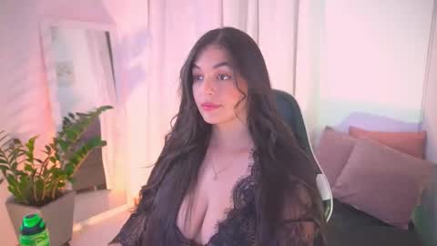 Snapshot of atena676 chatting on 27, 11, 2025 atena676 online show from 27, 11, 2025