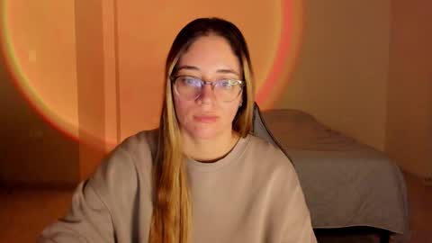 atenas online show from 28, 10, 2025