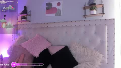Snapshot of atenea_klett_ chatting on 19, 11, 2025 ATENEA online show from 19, 11, 2025