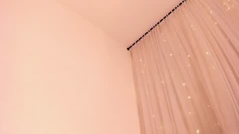 Snapshot of atenea_lux chatting on 10, 6, 2026 atenea lux online show from 10, 6, 2026