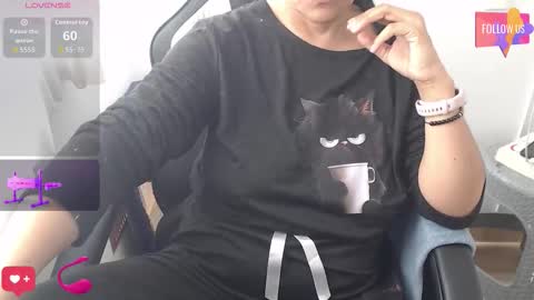 atenea  online show from 19, 10, 2025