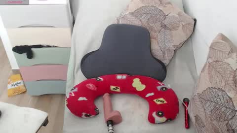 atenea  online show from 20, 10, 2025