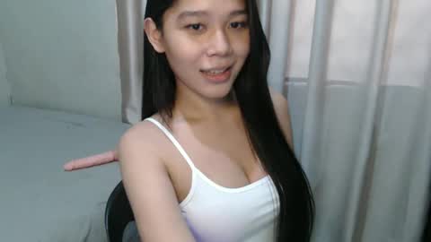 Snapshot of atheena_charm chatting on 6, 1, 2025 Athena online show from 6, 1, 2025