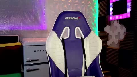 Athena Autumn online show from 5, 2, 2026