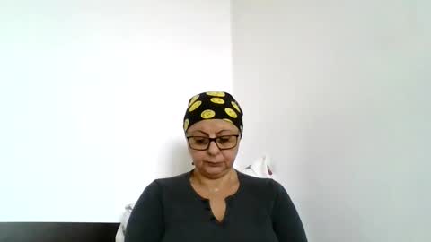 Snapshot of atikaarea chatting on 14, 11, 2025 atikaarea online show from 14, 11, 2025