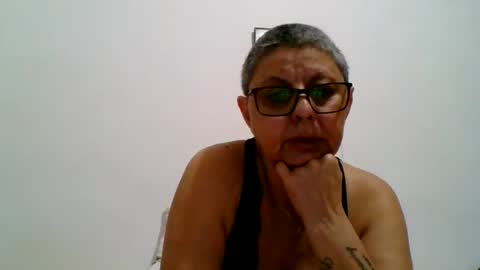 Snapshot of atikaarea chatting on 12, 4, 2026 atikaarea online show from 12, 4, 2026