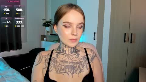 online every day between 10am-23pm online show from 12, 2, 2025