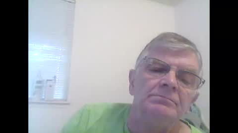 Snapshot of audiseattle123 chatting on 4, 11, 2025 audiseattle123 online show from 4, 11, 2025