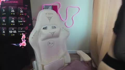 Snapshot of audreyykim chatting on 13, 4, 2026 Audrey online show from 13, 4, 2026