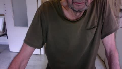 Snapshot of auguste061400 chatting on 16, 1, 2025 auguste061400 online show from 16, 1, 2025