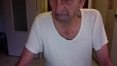 Snapshot of auguste061400 chatting on 16, 12, 2025 auguste061400 online show from 16, 12, 2025