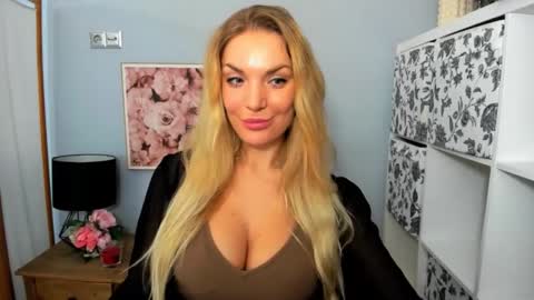 Snapshot of aullorasensual chatting on 13, 12, 2024 AulloraSensual online show from 13, 12, 2024