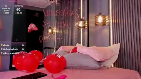 Aura online show from 15, 2, 2025