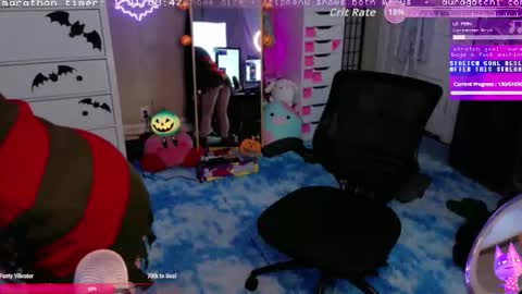 Snapshot of auragotchi chatting on 31, 10, 2025 Aurora Aura online show from 31, 10, 2025