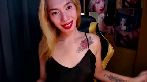 Miss awra online show from 4, 2, 2025