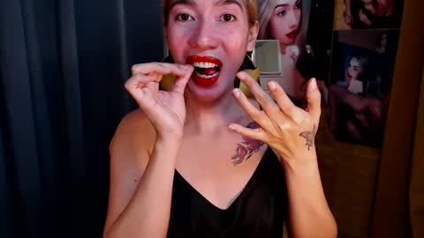 Miss awra online show from 13, 2, 2025