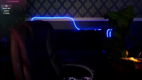 Nikol online show from 18, 9, 2025