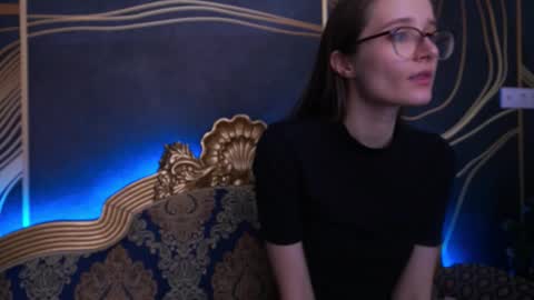 Snapshot of aureliavyxen chatting on 15, 12, 2025 Aurelia online show from 15, 12, 2025