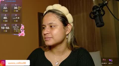 aurora_collins08 online show from 25, 2, 2025