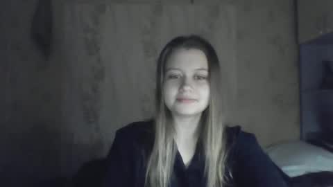 Snapshot of aurora_enigma chatting on 2, 11, 2025 Aurora online show from 2, 11, 2025