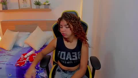 aurora_rodriguez online show from 13, 1, 2025