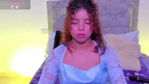 aurora_rodriguez online show from 9, 3, 2025