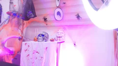 Snapshot of auroraa_miller chatting on 31, 10, 2025 auroraa_miller online show from 31, 10, 2025