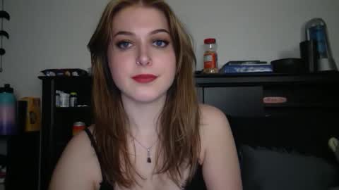 auroralightz1 online show from 22, 12, 2025