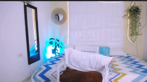 INSTAGRAM AURORA MCRY online show from 7, 4, 2026