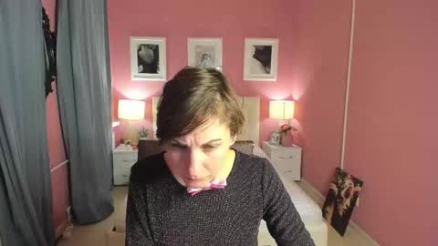 Snapshot of aurorascript chatting on 12, 3, 2025 Aurora online show from 12, 3, 2025