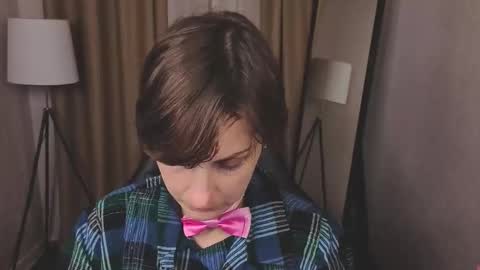 Snapshot of aurorascript chatting on 24, 11, 2025 Aurora online show from 24, 11, 2025