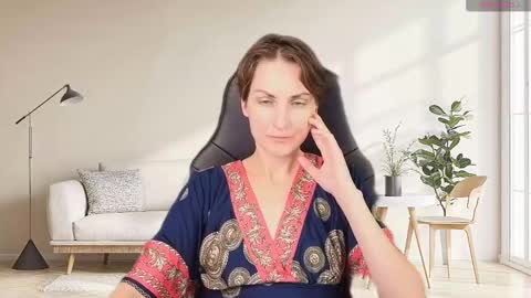 Snapshot of aurorascript chatting on 30, 11, 2025 Aurora online show from 30, 11, 2025