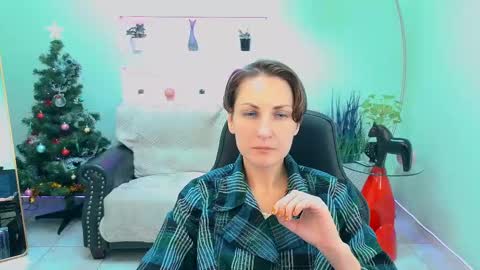 Snapshot of aurorascript chatting on 3, 12, 2025 Aurora online show from 3, 12, 2025