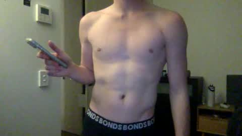 Snapshot of aussieblondetwink chatting on 24, 4, 2026 aussieblondetwink online show from 24, 4, 2026