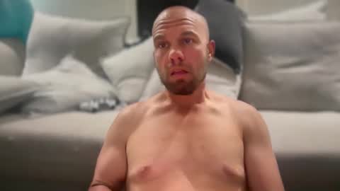 aussieboycal online show from 2, 4, 2026