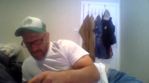 Snapshot of aussieguy59660 chatting on 23, 10, 2025 aussieguy59660 online show from 23, 10, 2025
