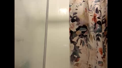 Milf4u online show from 16, 2, 2026