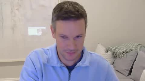 aussiesurfer0000 online show from 17, 4, 2026