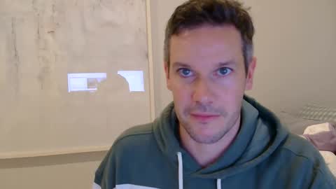 Snapshot of aussiesurfer0000 chatting on 27, 5, 2026 aussiesurfer0000 online show from 27, 5, 2026