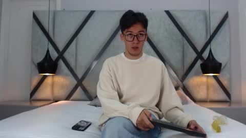 austinreeds online show from 6, 10, 2025