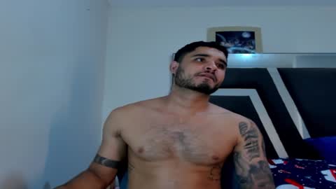 AustinTorres  online show from 11, 12, 2024